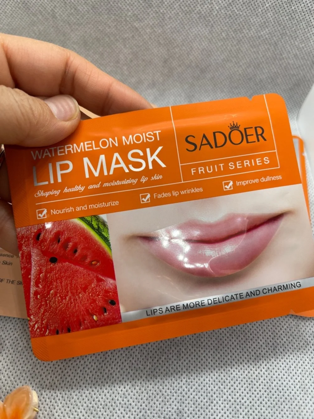 Shea Butter Moist Facial Sheet Mask + Collagen Eye Patches+lip mask + hairclips